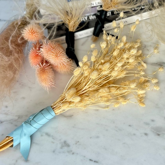 Assorted Dried floral & frisée batches - Picture 4 of 10